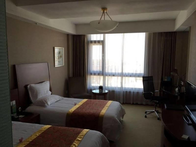 Dalian Furong International Hotel Bagian luar foto