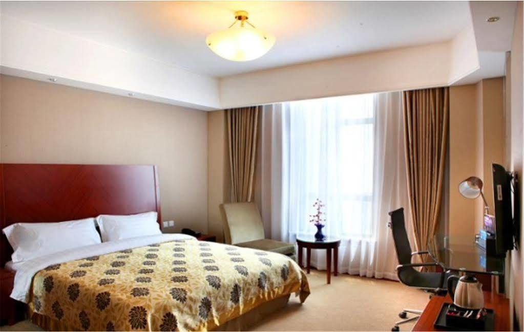 Dalian Furong International Hotel Bagian luar foto