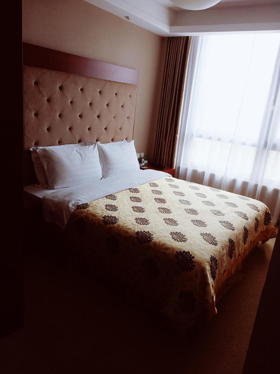 Dalian Furong International Hotel Bagian luar foto